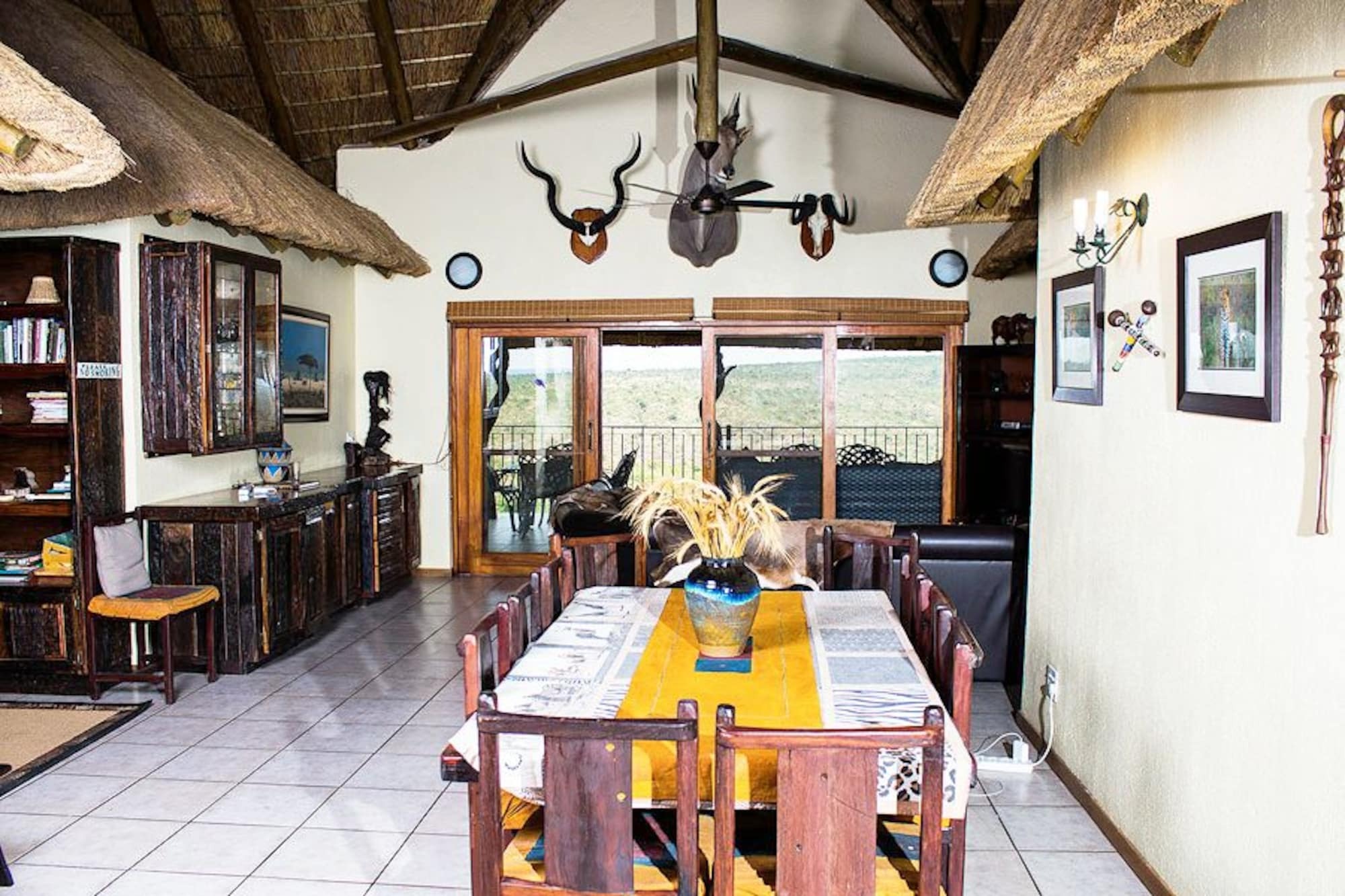 Mabalingwe Uzuri Lodge Bela-Bela Exterior foto